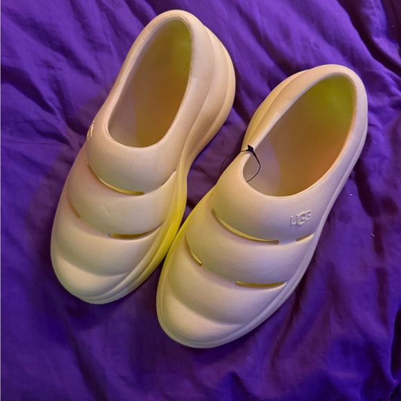 UGG Shoes - UGG Cream Slip-On Sandals